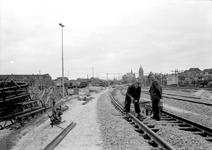 839935 Gezicht op het emplacement te Delft tijdens de ombouw.